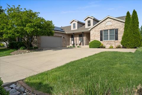 2207 Biasi Blvd, Bloomington, IL 61704