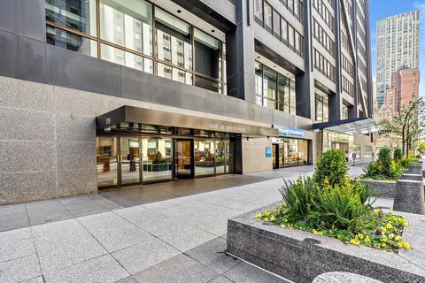 175 E Delaware Pl #5412, Chicago, IL 60611
