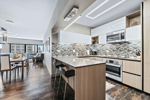 175 E Delaware Pl #5412, Chicago, IL 60611 photo 9