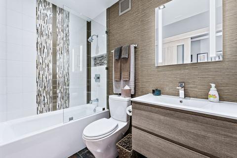 175 E Delaware Pl #5412, Chicago, IL 60611 photo 18