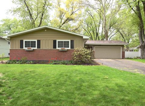 621 Columbine Ave, Lisle, IL 60532