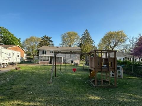 3910 Grand Ave, Mchenry, IL 60050 photo 8