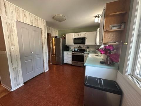 3910 Grand Ave, Mchenry, IL 60050 photo 6