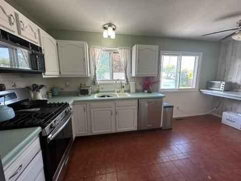 3910 Grand Ave, Mchenry, IL 60050 photo 5