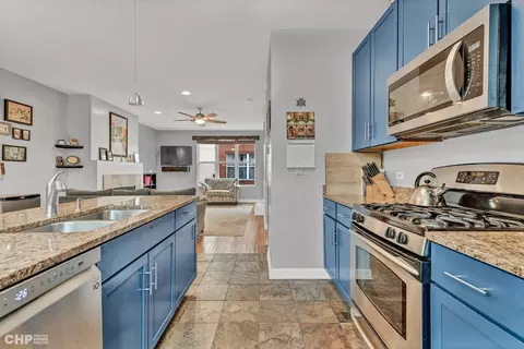555 N Artesian Ave #A, Chicago, IL 60612 photo 14