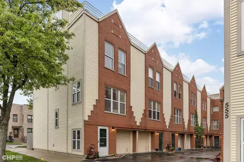 555 N Artesian Ave #A, Chicago, IL 60612 photo 4