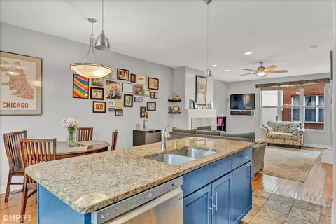 555 N Artesian Ave #A, Chicago, IL 60612 photo 15