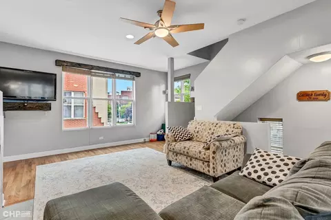 555 N Artesian Ave #A, Chicago, IL 60612 photo 10