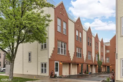 555 N Artesian Ave #A, Chicago, IL 60612 photo 3