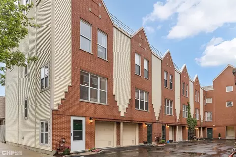 555 N Artesian Ave #A, Chicago, IL 60612 photo 5