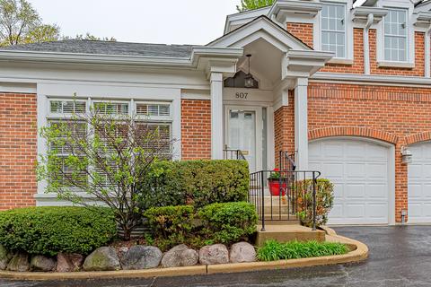 807 Hibbard Rd, Wilmette, IL 60091