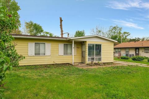 2011 W Kirby Ave, Champaign, IL 61821