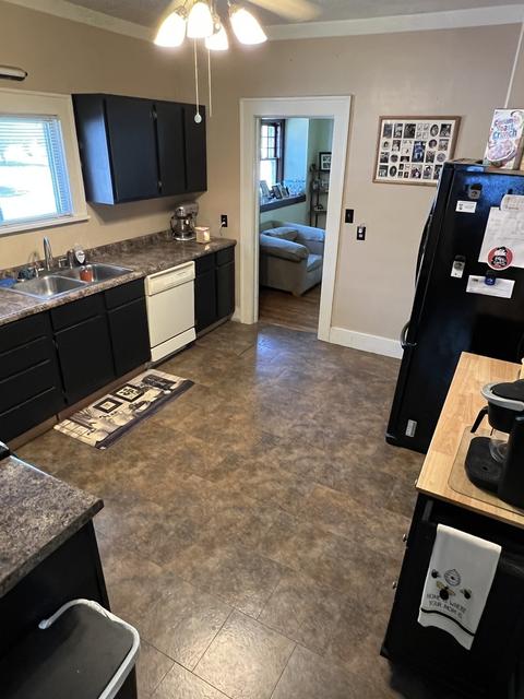 412 Ross St, Walnut, IL 61376 photo 6