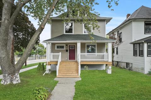 1301 S 6th Ave, Maywood, IL 60153
