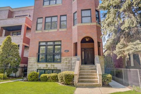 2449 W Logan Blvd #2R, Chicago, IL 60647