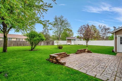 209 Deerhaven Dr, Minooka, IL 60447 photo 20