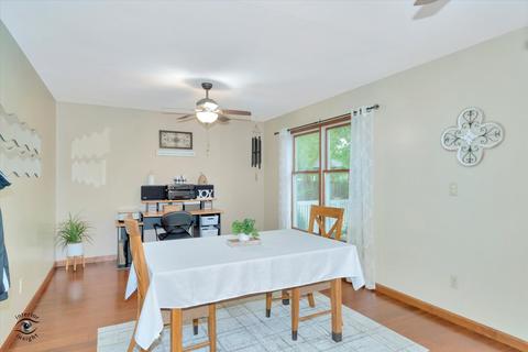209 Deerhaven Dr, Minooka, IL 60447 photo 24