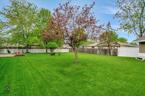 209 Deerhaven Dr, Minooka, IL 60447 photo 3
