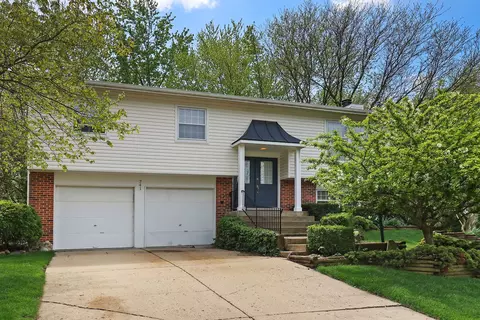 741 Butterfield Dr, Algonquin, IL 60102