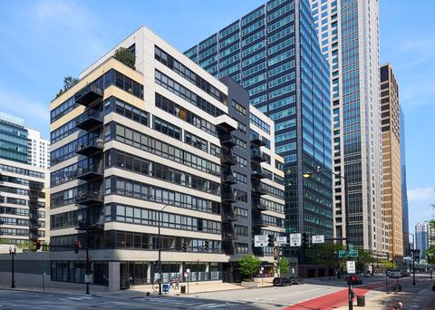130 S Canal St #814, Chicago, IL 60606