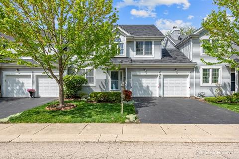 2106 Dover Ln, Saint Charles, IL 60174