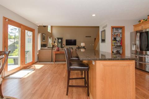 203 Park Drag Ln, Normal, IL 61761 photo 13