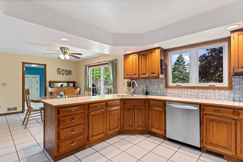 21 W322 Temple Dr, Itasca, IL 60143 photo 11