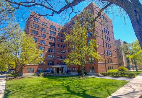 1585 Ridge Ave #409, Evanston, IL 60201