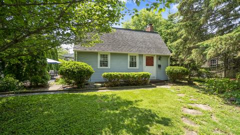 601 W 13th St, Sterling, IL 61081