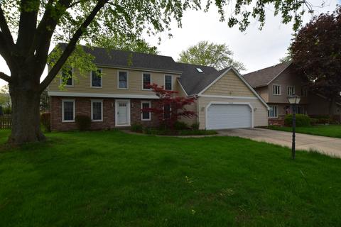 6440 Berkshire Ct, Lisle, IL 60532