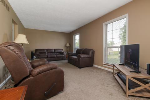 3 S Spencer Ct, Danvers, IL 61732 photo 3