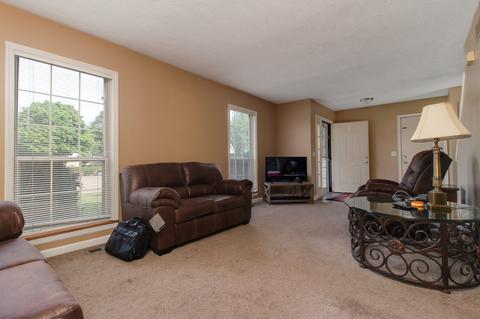 3 S Spencer Ct, Danvers, IL 61732 photo 4