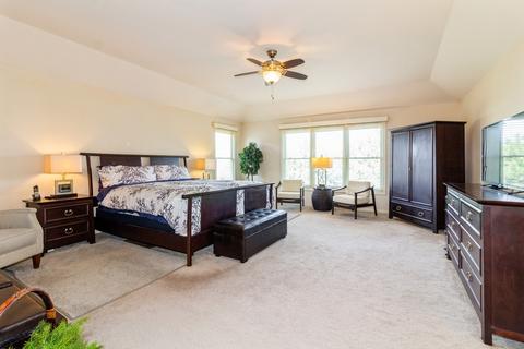 2446 Geneva Ct, Aurora, IL 60503 photo 10