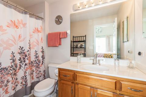2446 Geneva Ct, Aurora, IL 60503 photo 17
