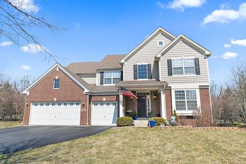 2026 Torino Dr, Elgin, IL 60123