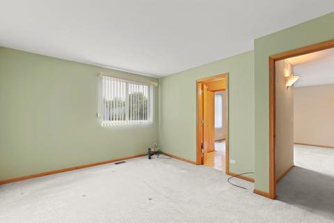 963 Symphony Dr, Aurora, IL 60504 photo 17