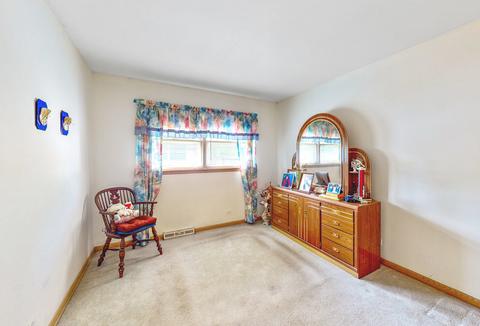 2255 S Wolf Rd S, Des Plaines, IL 60018 photo 20