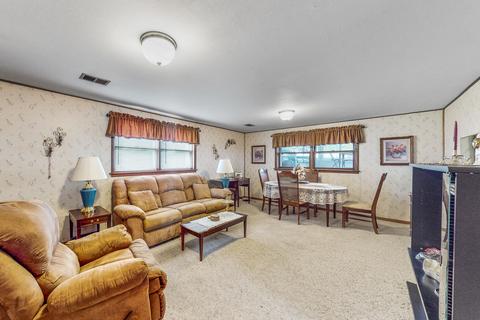2255 S Wolf Rd S, Des Plaines, IL 60018 photo 15