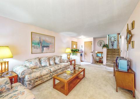 2255 S Wolf Rd S, Des Plaines, IL 60018 photo 10