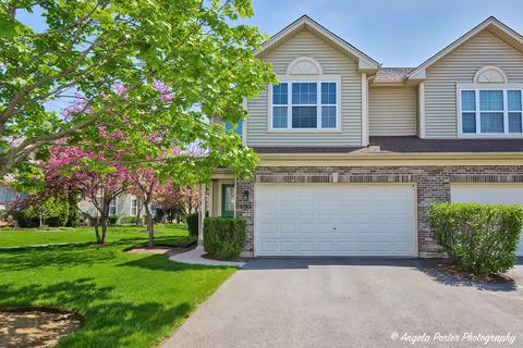 695 Countryfield Ln #695, Elgin, IL 60120