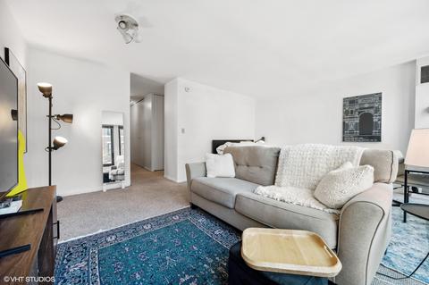 1 E Scott St #601, Chicago, IL 60610 photo 4