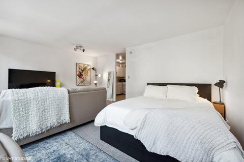 1 E Scott St #601, Chicago, IL 60610 photo 10