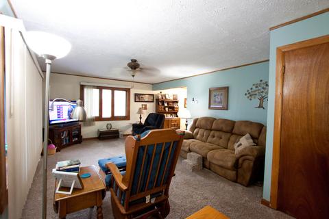 102 N 1st Ave, Chenoa, IL 61726 photo 4