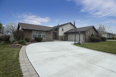 231 S Champlain Ave, Glenwood, IL 60425