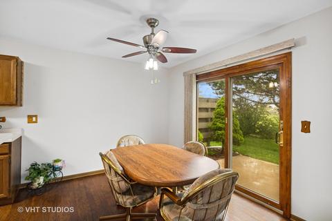 592 Brighton Ct, Elgin, IL 60123 photo 6