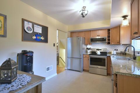 523 E Park Ave, Elmhurst, IL 60126 photo 15