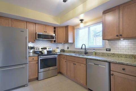 523 E Park Ave, Elmhurst, IL 60126 photo 16