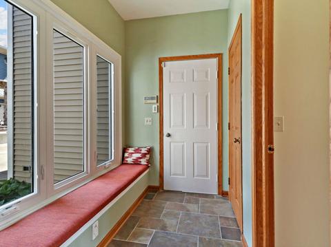 132 Eagle Point Rd, Fox Lake, IL 60020 photo 4