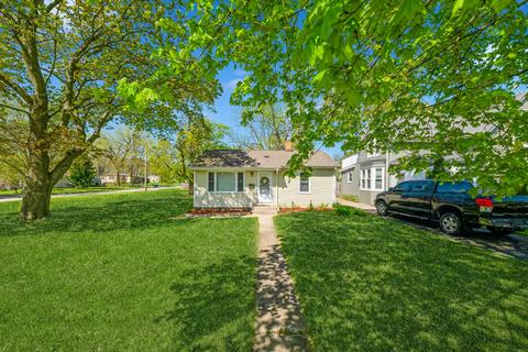 3246 Gilboa Ave, Zion, IL 60099