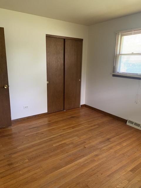 1303 Devonshire Dr, Joliet, IL 60435 photo 13